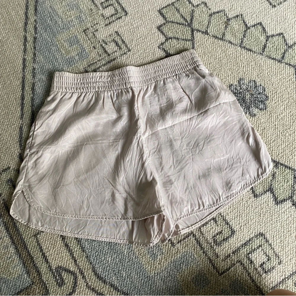 2x H&M Pull-on Shorts sz S in Neon Green and Ivory - Picture 5 of 8